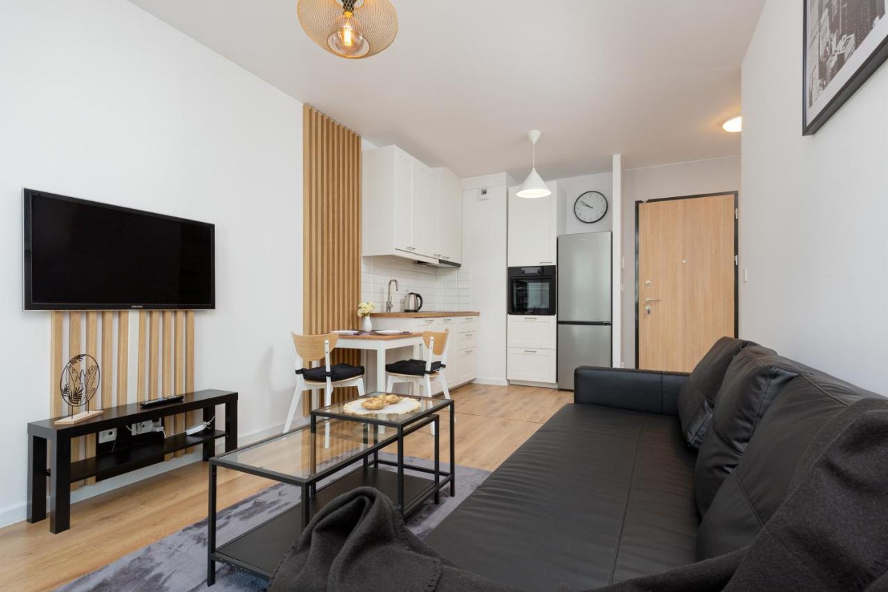 Forum Wola Jana Kazimierza Apartment By Noclegi Renters Warsaw Ngoại thất bức ảnh