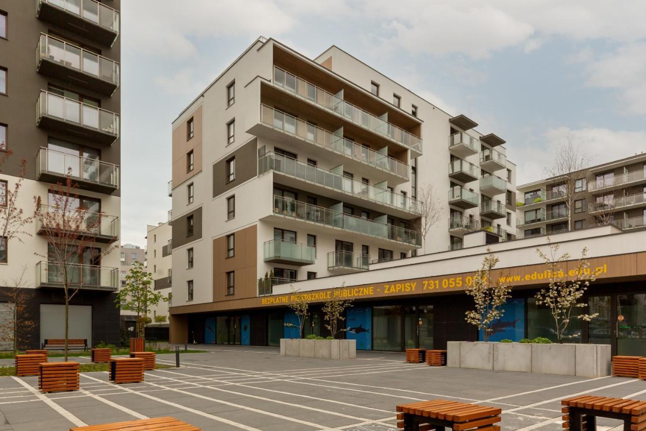 Forum Wola Jana Kazimierza Apartment By Noclegi Renters Warsaw Ngoại thất bức ảnh