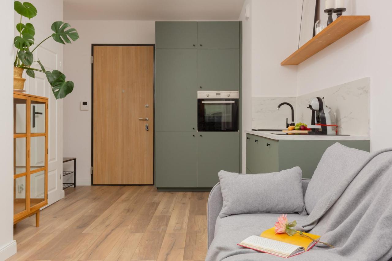 Forum Wola Jana Kazimierza Apartment By Noclegi Renters Warsaw Ngoại thất bức ảnh